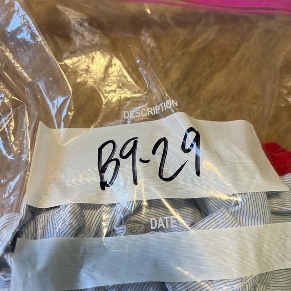 Bundle long sleeve Carter’s bodysuit Arizona vest - Picture 5 of 5